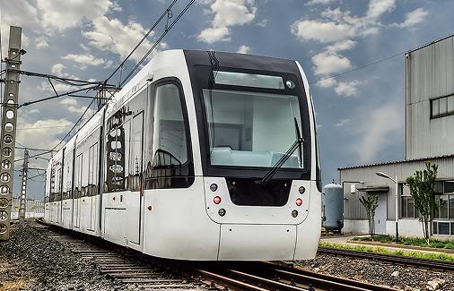 多铰接100%低地板有轨电车