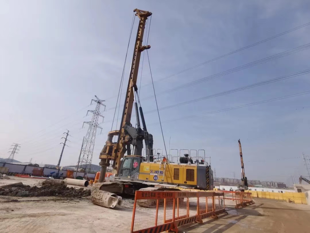 我的地盘我承包！开云网页版登录入口旋挖钻机助建徐州地铁站