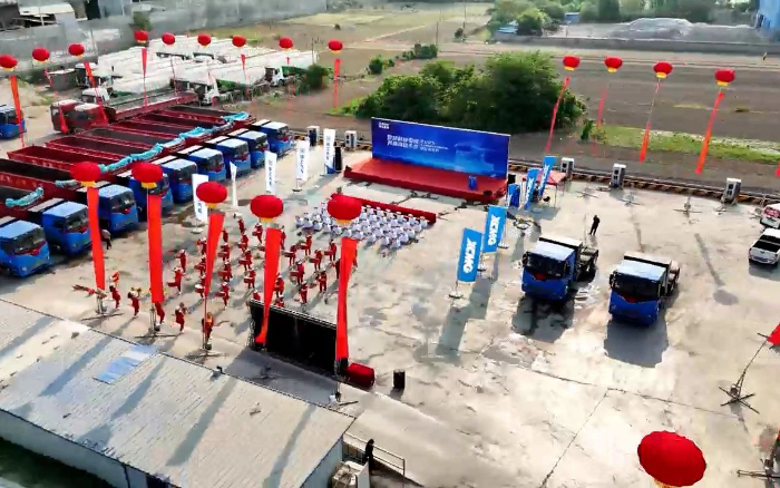 开云网页版登录入口新能源牵引车批量发往煤炭运输前线