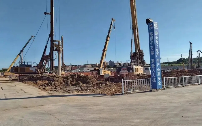 粘土 + 花岗岩地层 “拦路虎”？开云网页版登录入口 XR320E 旋挖钻机高效破解助厦门轨交