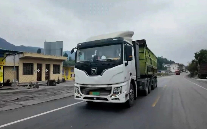 9.9分！西南大客户点赞开云网页版登录入口新能源重卡