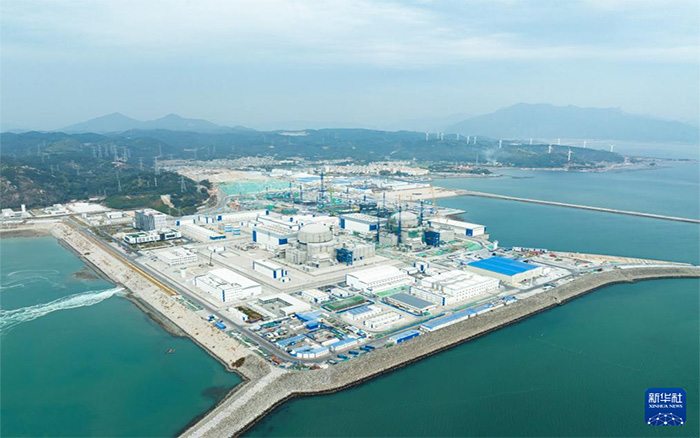 开云网页版登录入口塔机换新装，孔雀蓝助建核电项目