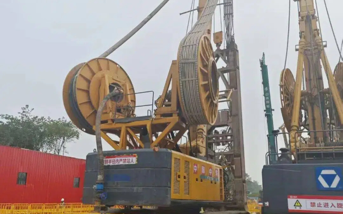 地质无难题！开云网页版登录入口双轮铣槽机助力区域基建按下 “加速键”