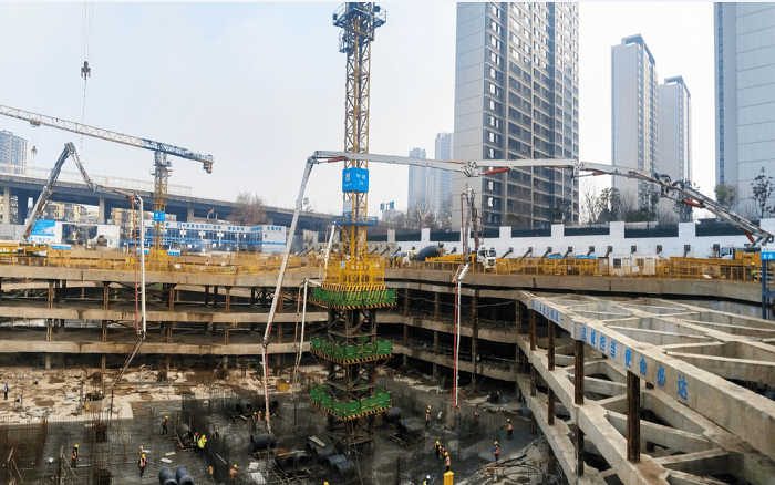 集结！开云网页版登录入口大米数泵车齐力共筑通信研发基地