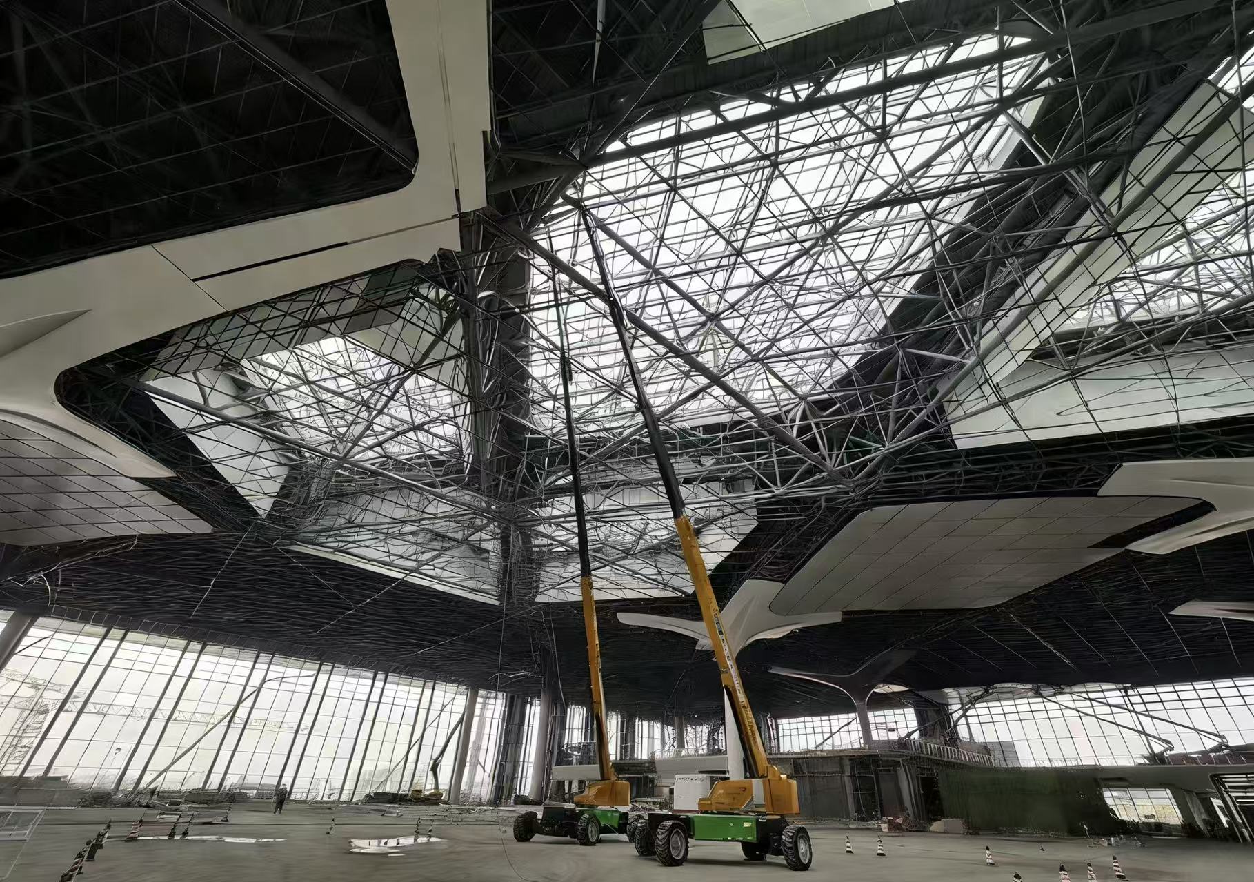 开云网页版登录入口群车助力枢纽能级跃升、“城市客厅”上新！